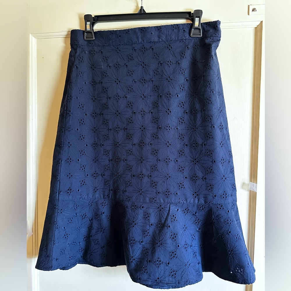 Ann Taylor Eyelet Flounce Pencil Skirt NWT